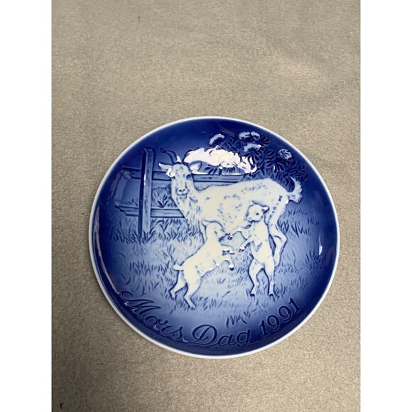 Bing & Grondahl Copenhagen Mors Dag 1991 Mothers Day Plate with Goat & Kids Desi - Picture 6 of 9